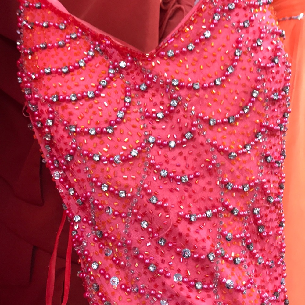 A Prom dress - Picture 3 of 3